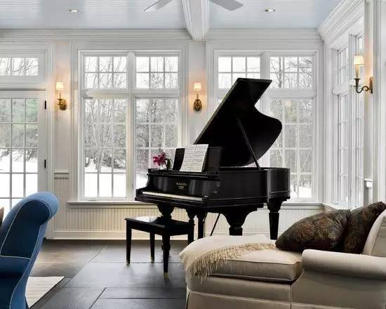 钢琴摆放在家里的什么位置风水好？家中摆放钢琴有什么风水讲究吗